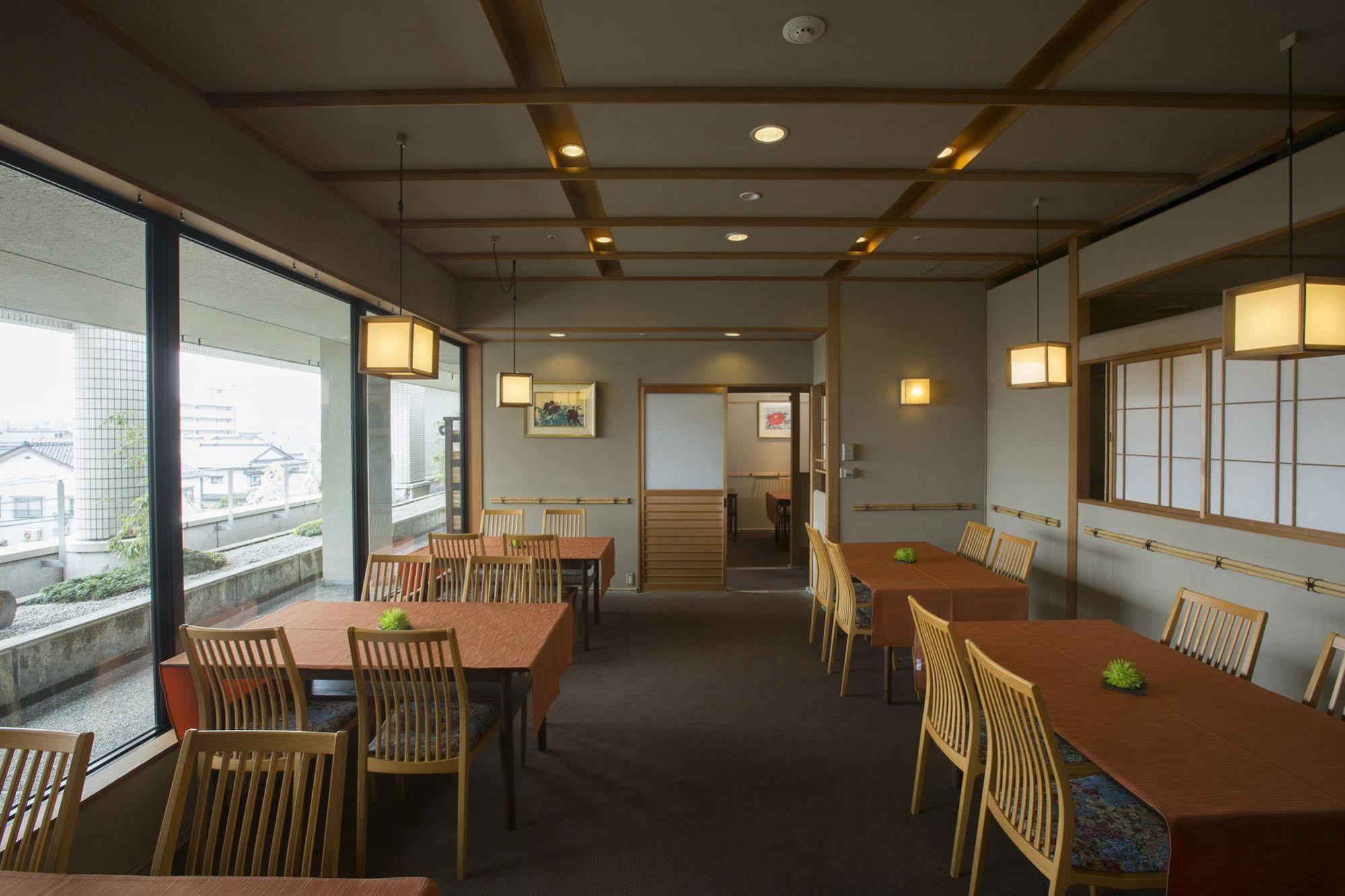 Hotel Granmirage Uozu Eksteriør billede