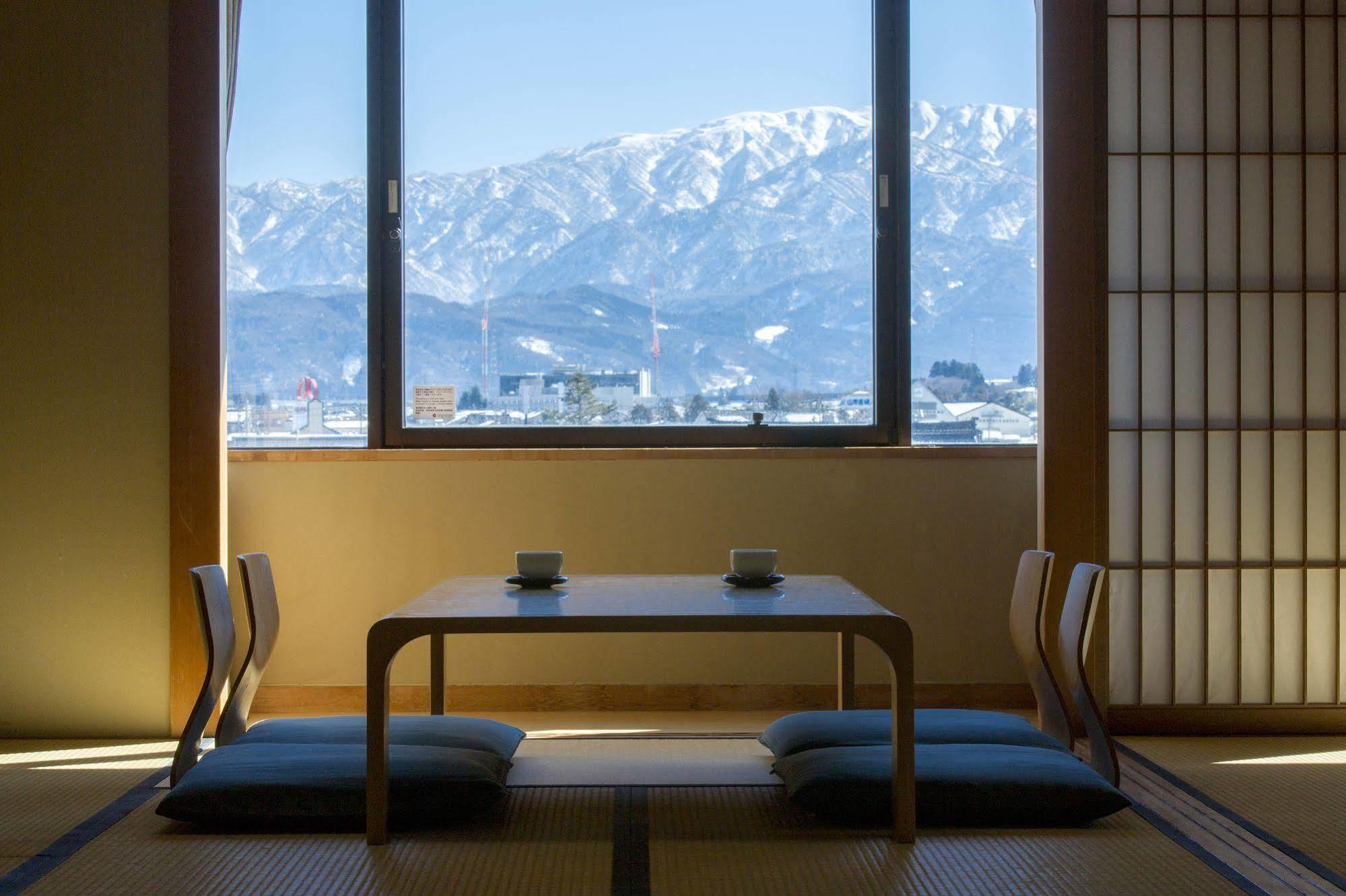 Hotel Granmirage Uozu Eksteriør billede