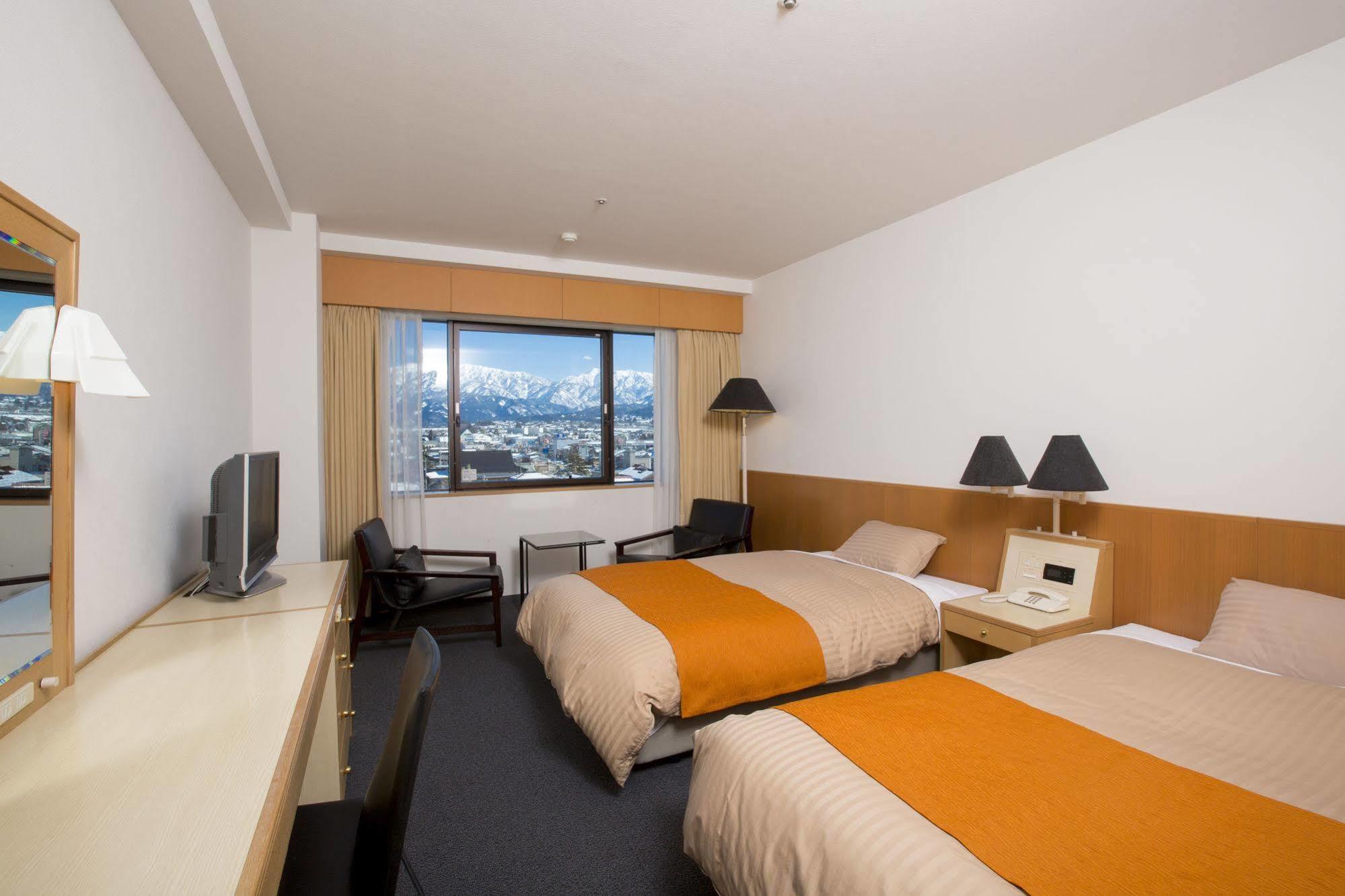Hotel Granmirage Uozu Eksteriør billede